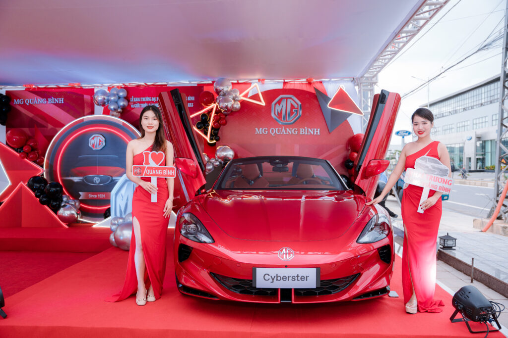 Mẫu siêu xe thể thao điện MG Cyberster tại MG Quảng Bình